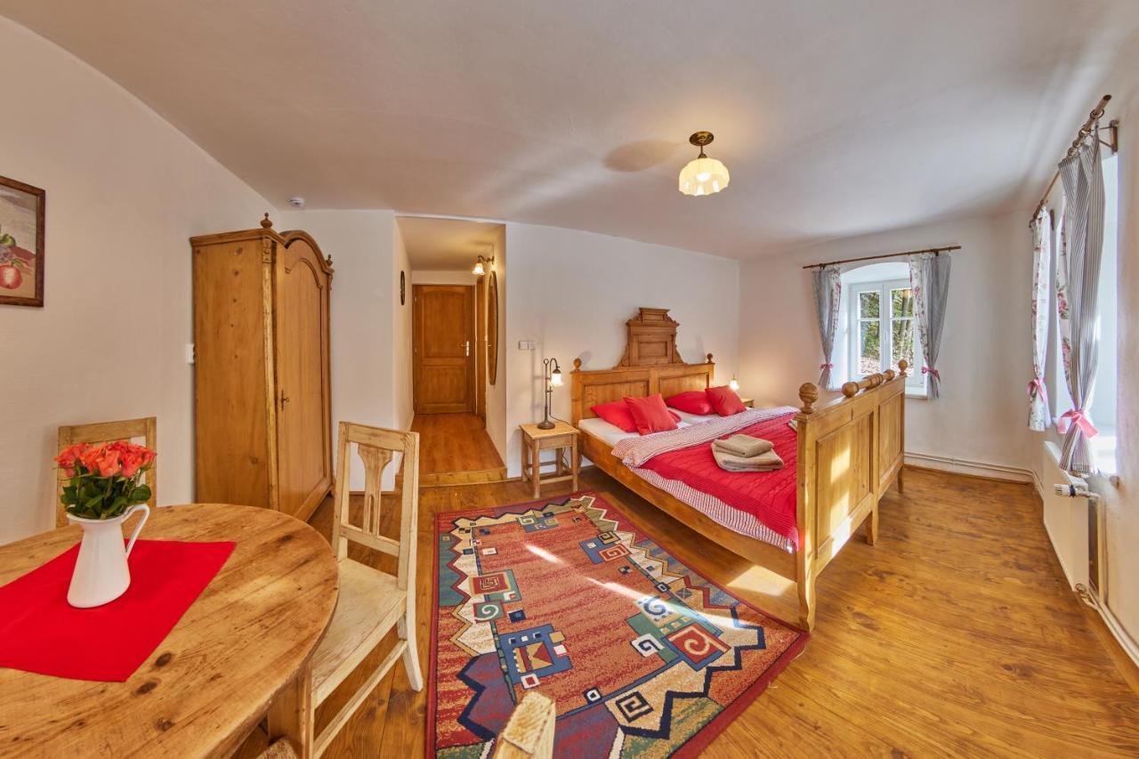 POD SVATOU ANNOU - penzion a kavárna Horní Maršov Esterno foto