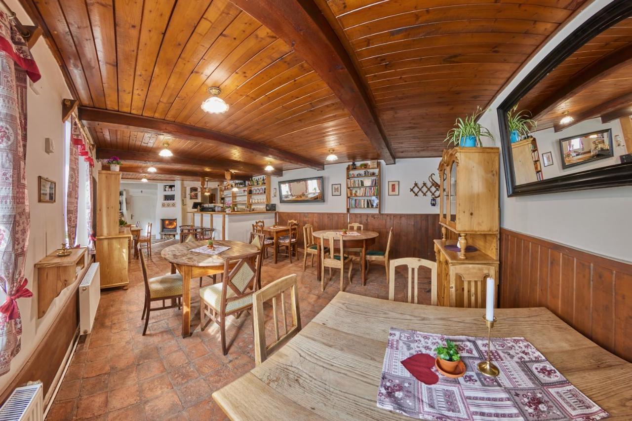 POD SVATOU ANNOU - penzion a kavárna Horní Maršov Esterno foto