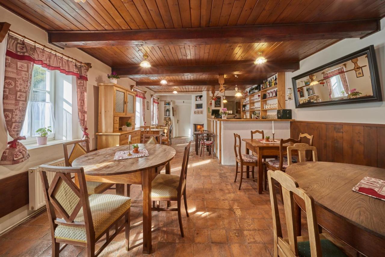 POD SVATOU ANNOU - penzion a kavárna Horní Maršov Esterno foto